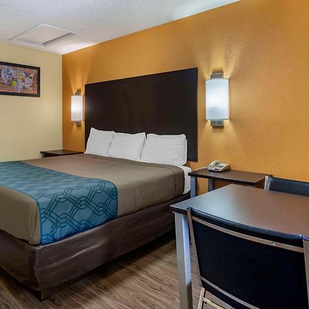 Econo Lodge Nashville North - Opryland Kültér fotó