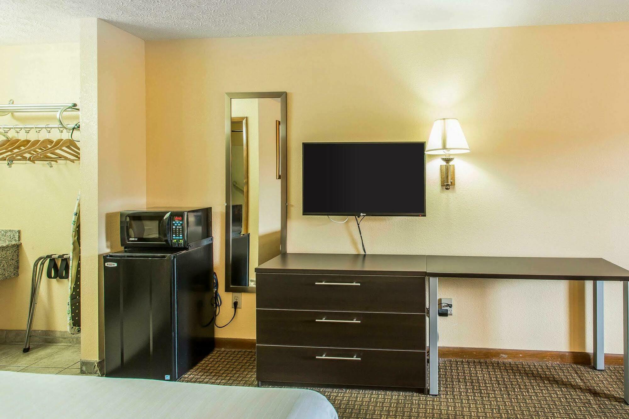 Econo Lodge Nashville North - Opryland Kültér fotó